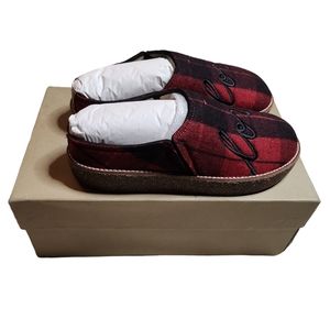 NWOT Ellen Degeneres Women's Ed-Tillie Tartan Fleece LOVE Slipper Clogs 7.5